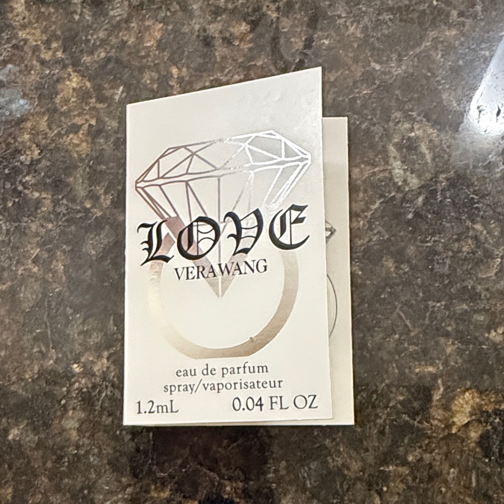Vera Wang Love Eau de Parfum 0.04 fl oz New
